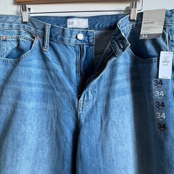 NWT GAP High-rise Cuffed Barrel Jeans - Picture 3 of 10
